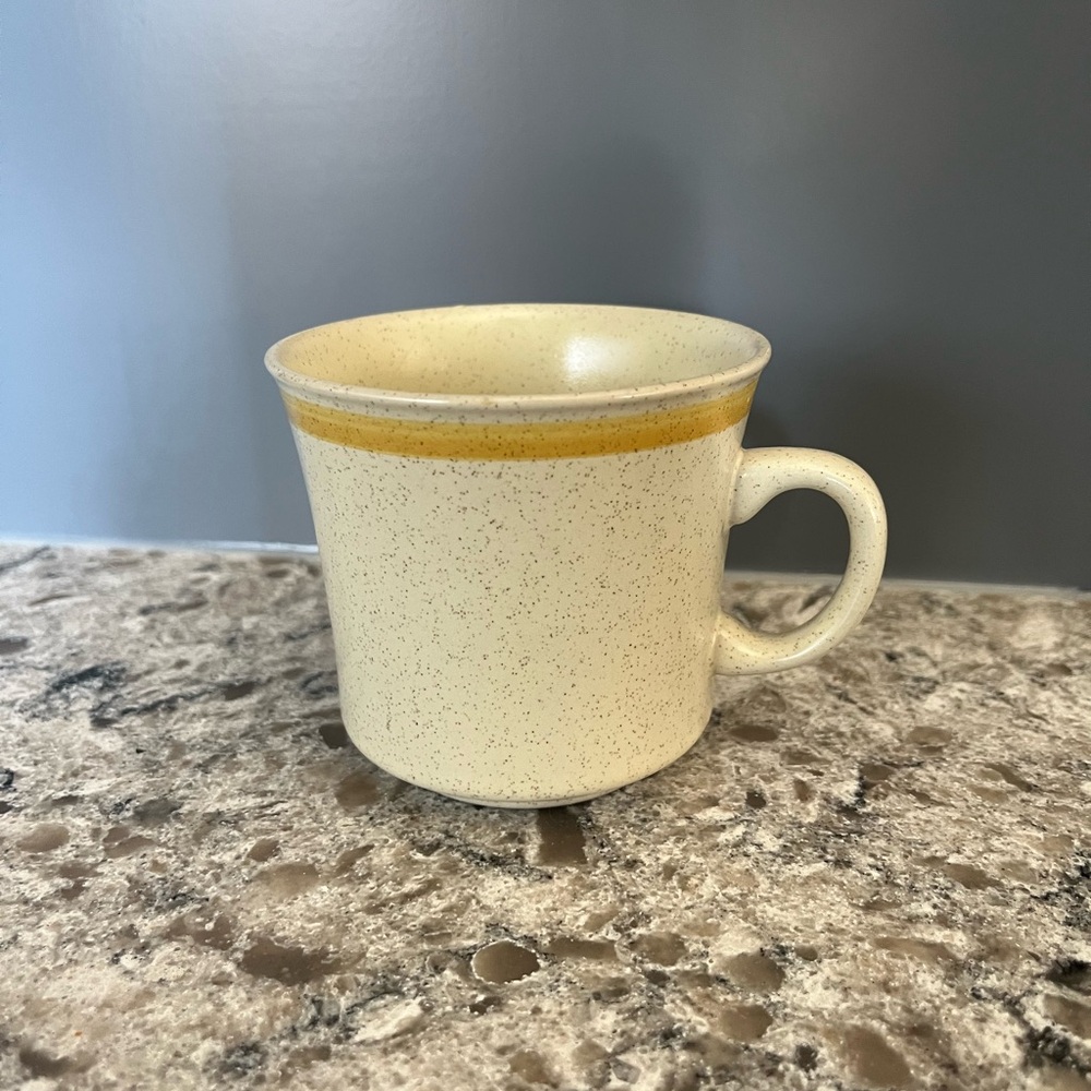 4 Hearthside Stoneware Garden Festival Mugs